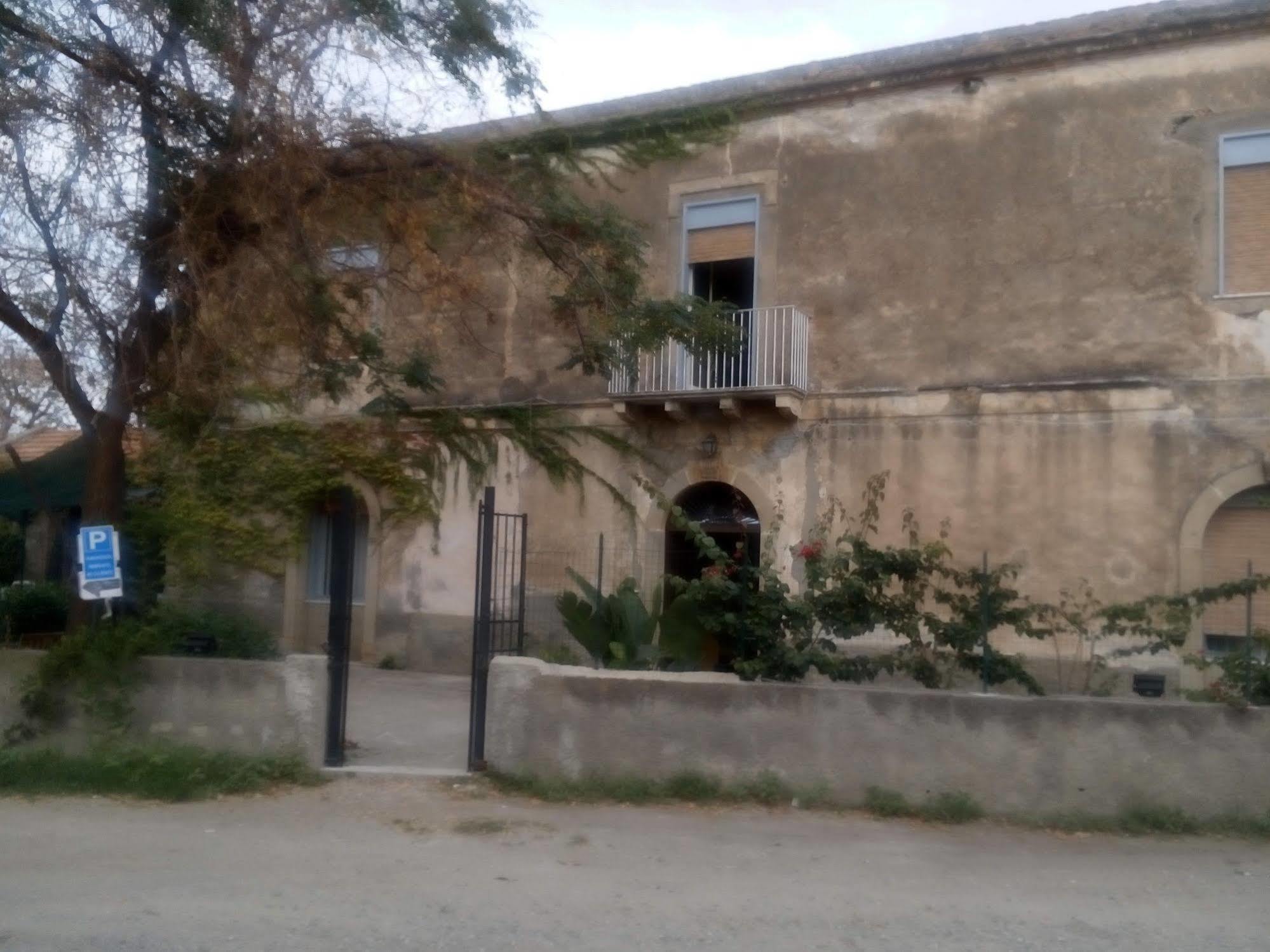 Il Casale Hotel Milazzo Eksteriør billede